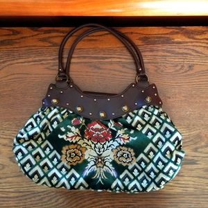 Vintage style handbag